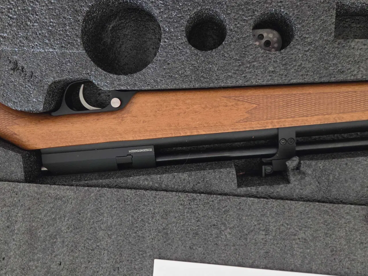 Billede 2 - Max Ranger pcp luftgevær med silencer og magasin