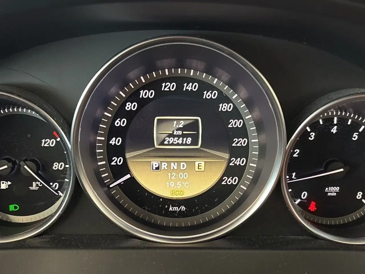 Billede 9 - Mercedes-Benz C180 1,8 CGI BlueEfficiency 156HK 2d Aut.