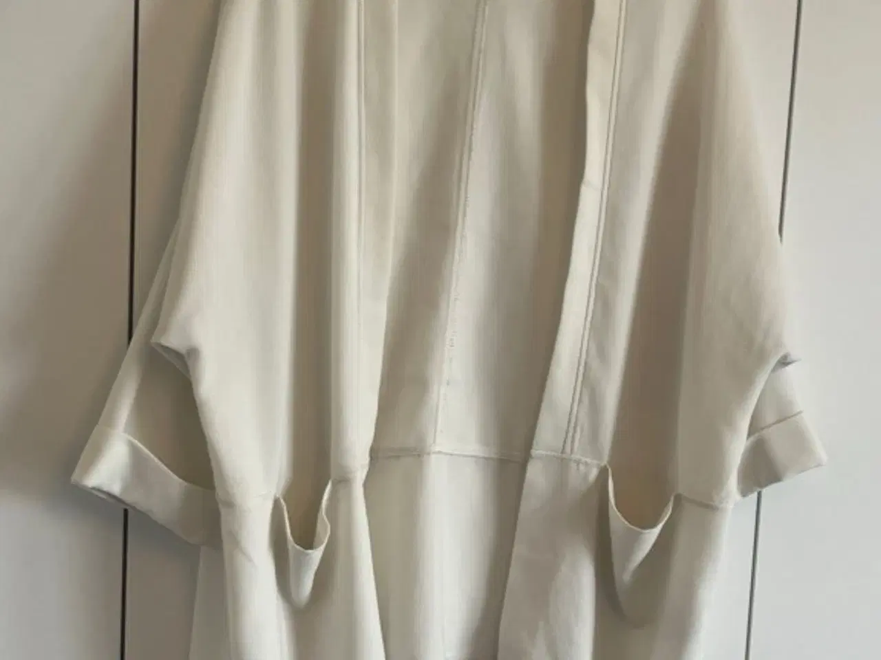 Billede 1 - Hvid oversize cardigan