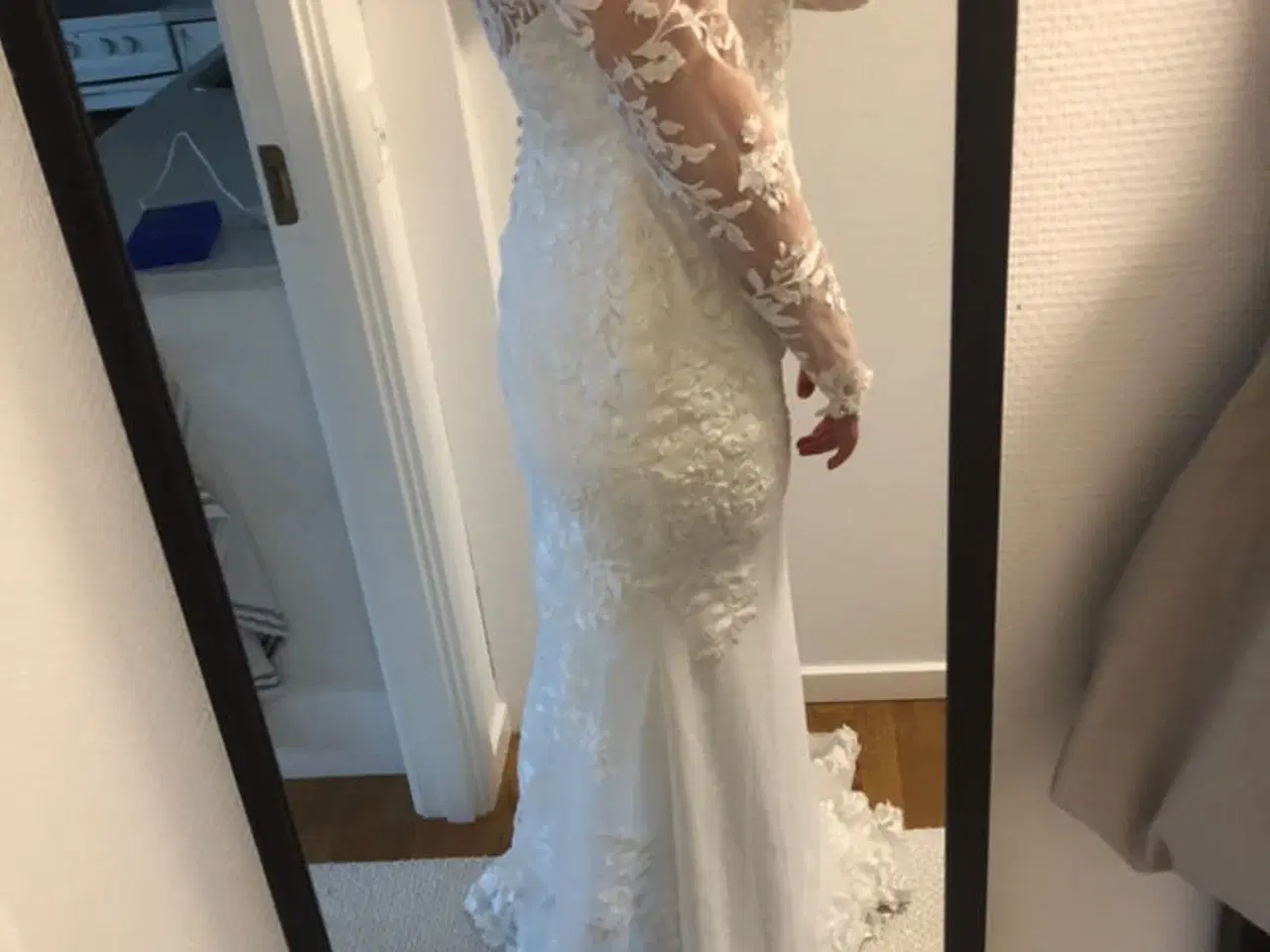 Billede 8 - Brudekjole med lange ærmer og blonder