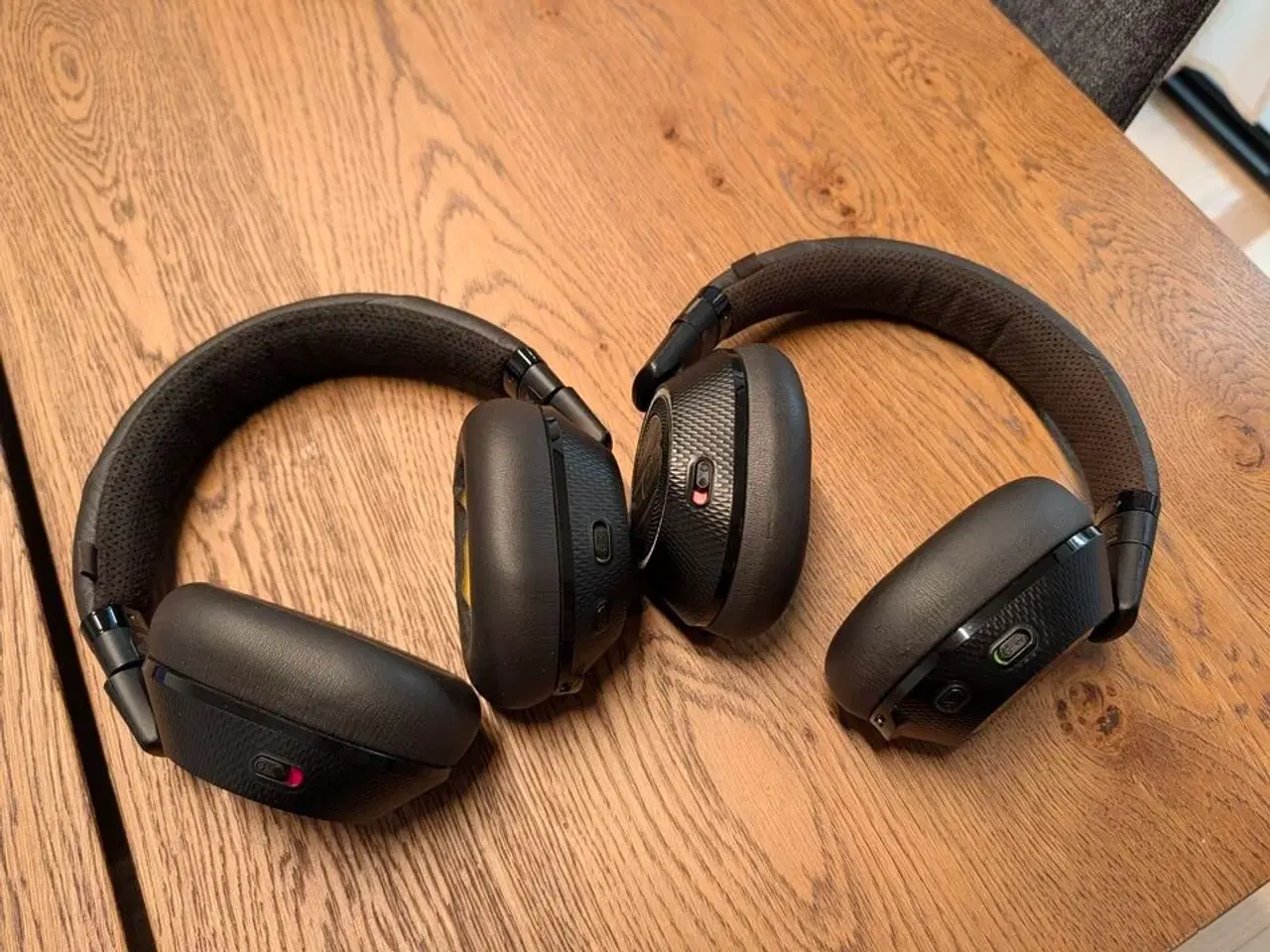 Billede 1 - 2 stk. BackBeat Pro 2 - PLANTRONICS