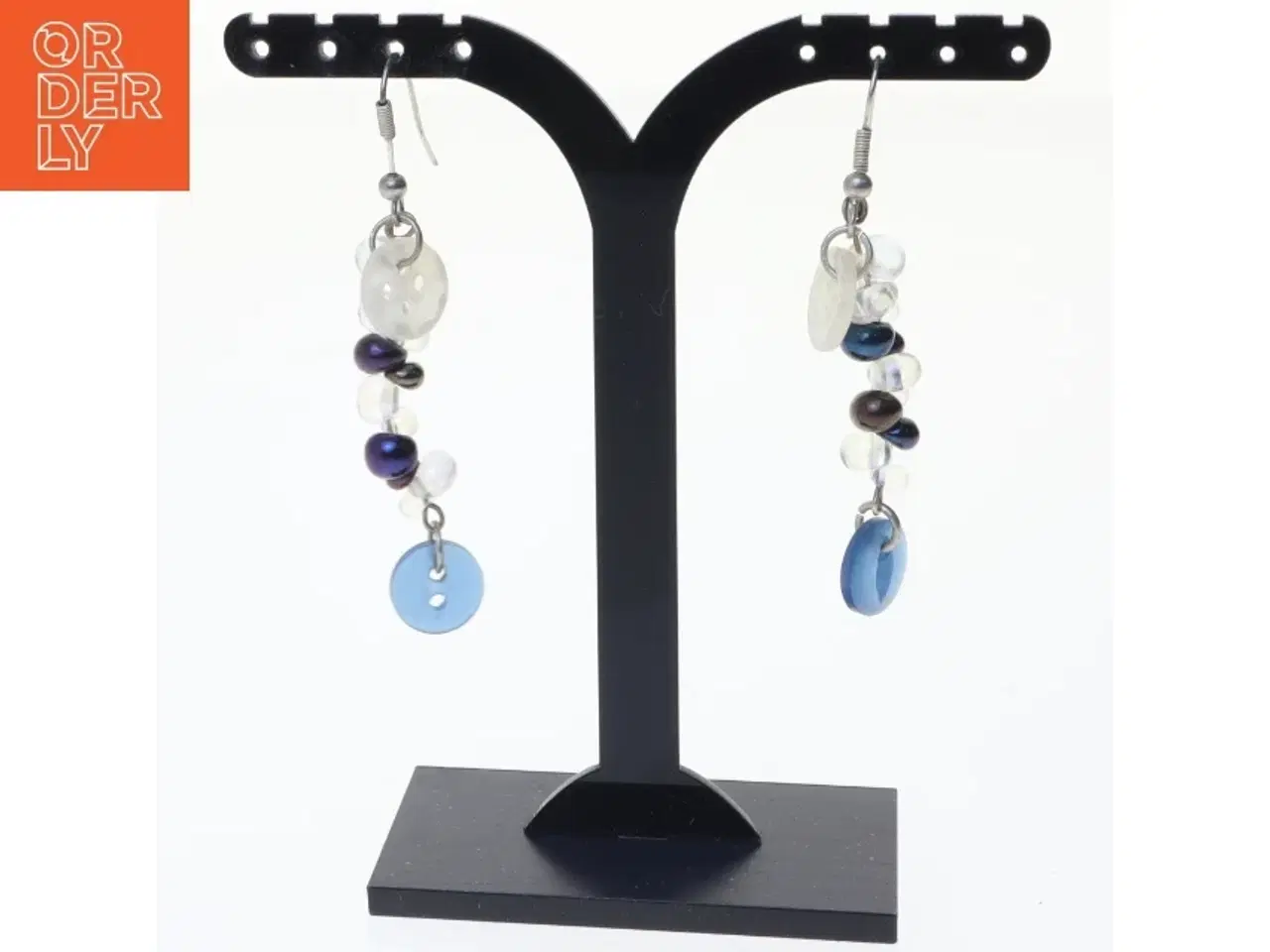 Billede 1 - Øreringe med knapper og perler (str. 6 x 1 cm)