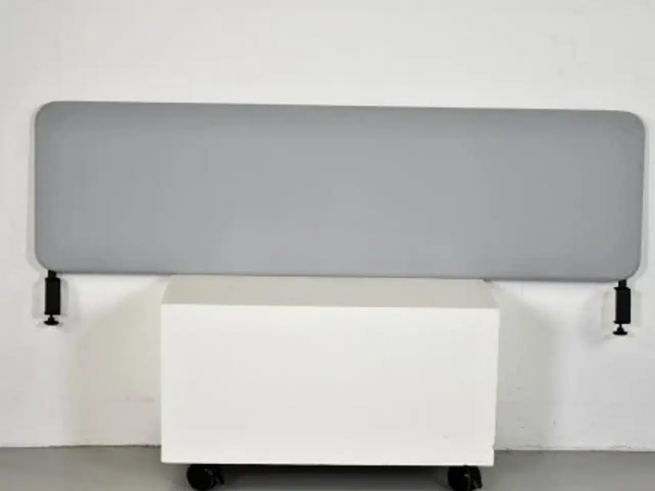 Billede 1 - Abstracta bordskærm i grå, inkl. beslag