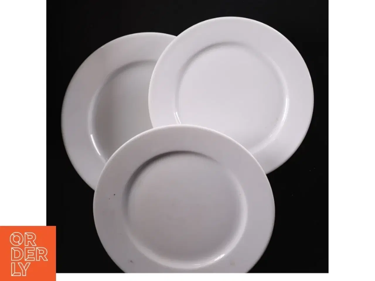 Billede 1 - Porcelæns middagstallerkener (3 stk) fra Hotel Porcelain Bistro (str. O 22 cm og ø 20 cm)