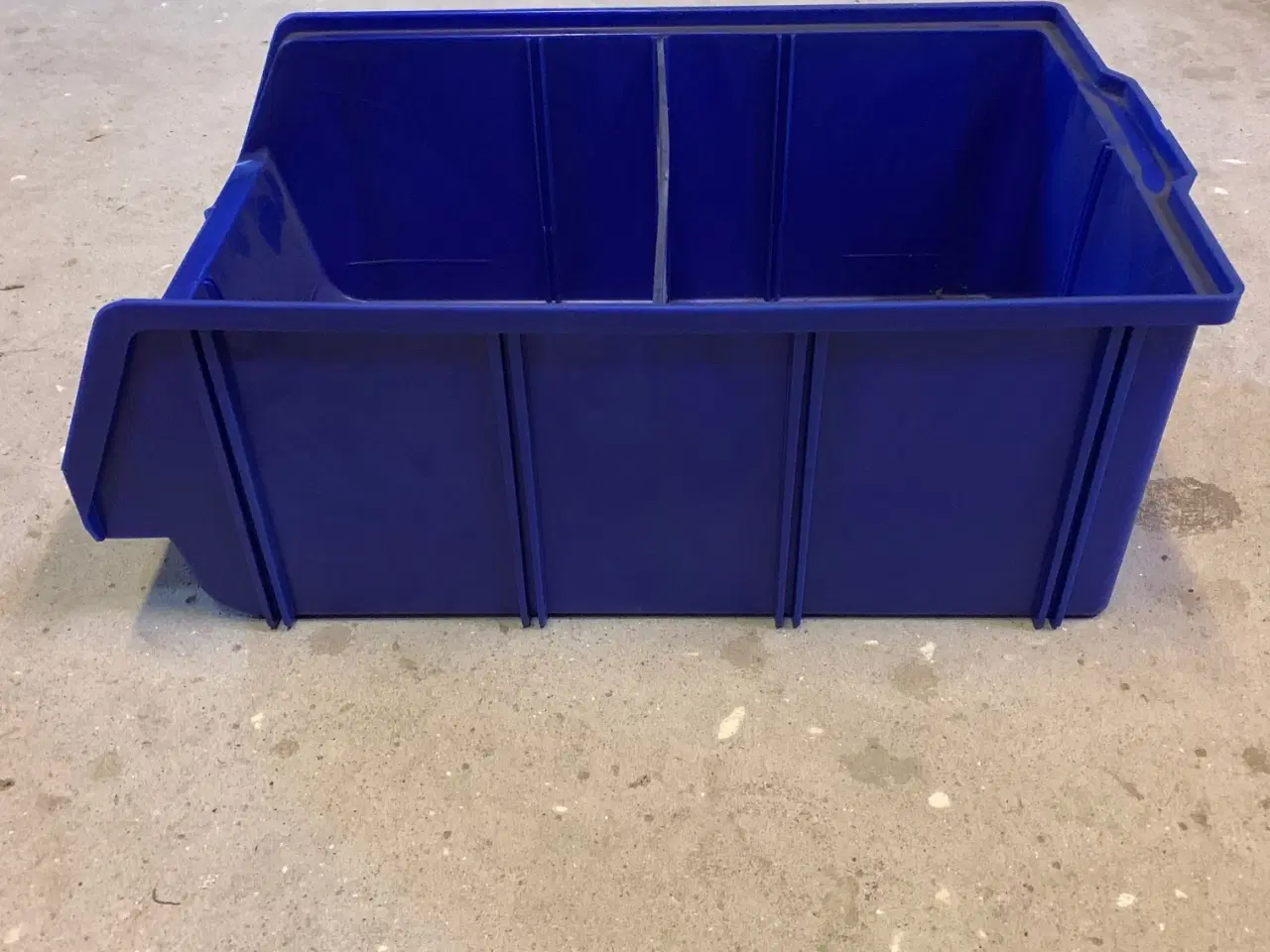 Billede 3 - Stableboxe/plukkasser