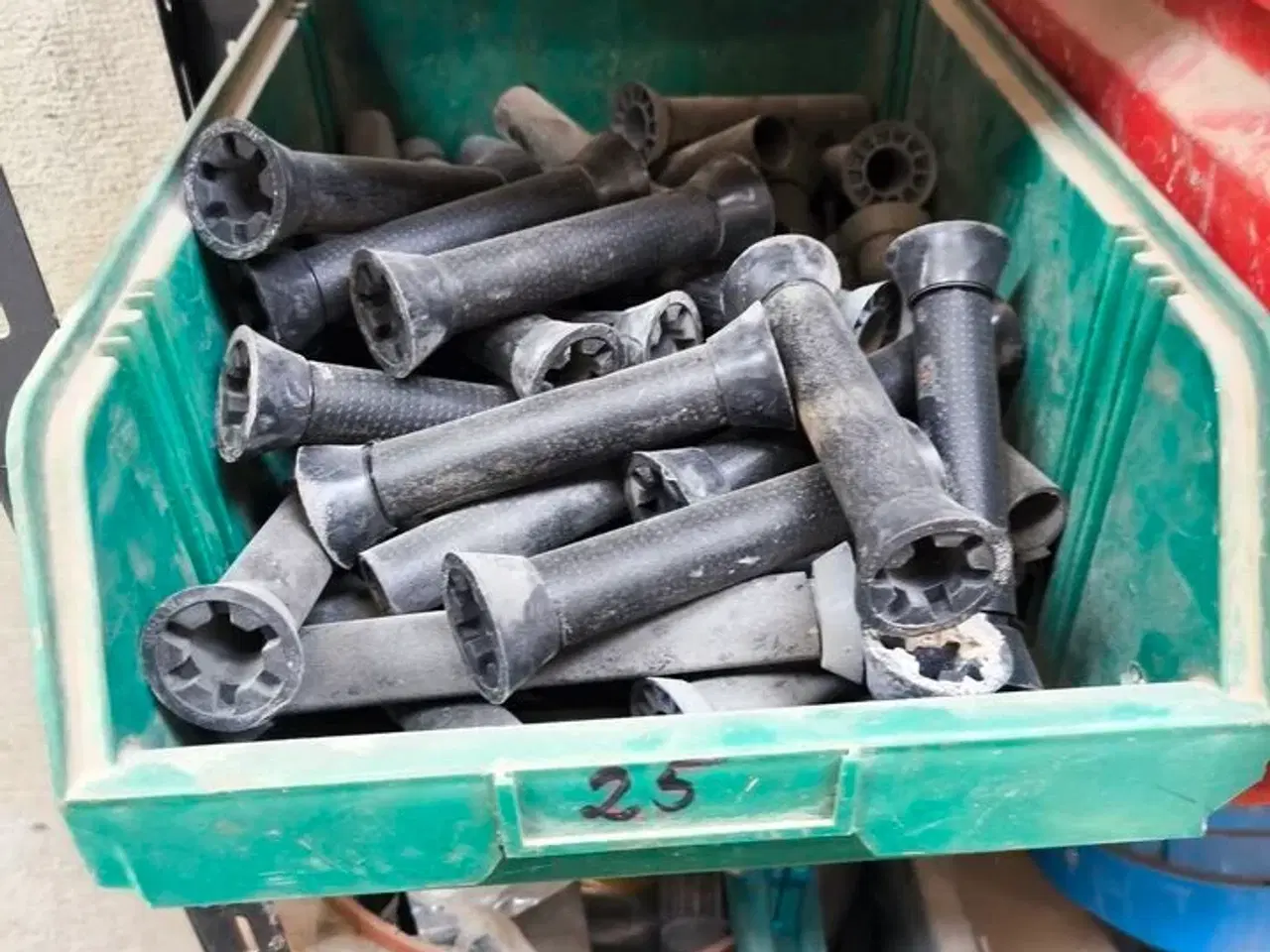 Billede 3 - Reol inkl. indhold