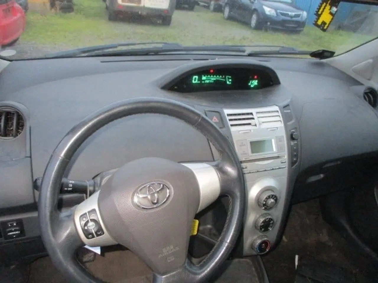 Billede 10 - Toyota Yaris 1,0 Luna