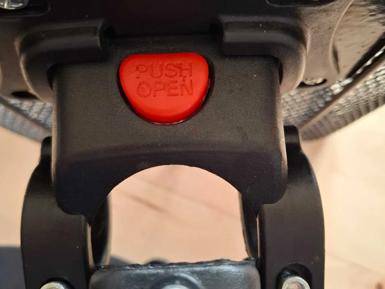 Billede 4 - Cykel kurv m Quick Release RESEVERET