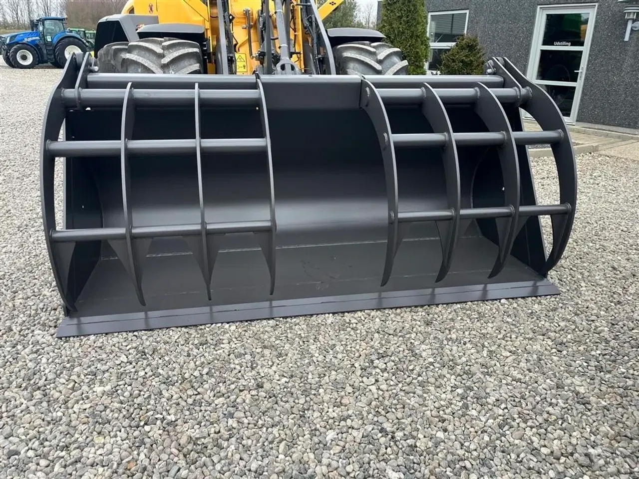 Billede 17 - JST Overfaldsskovl 300 med skårende tænder og med ekstra slidstål i hæl samt forkantskær