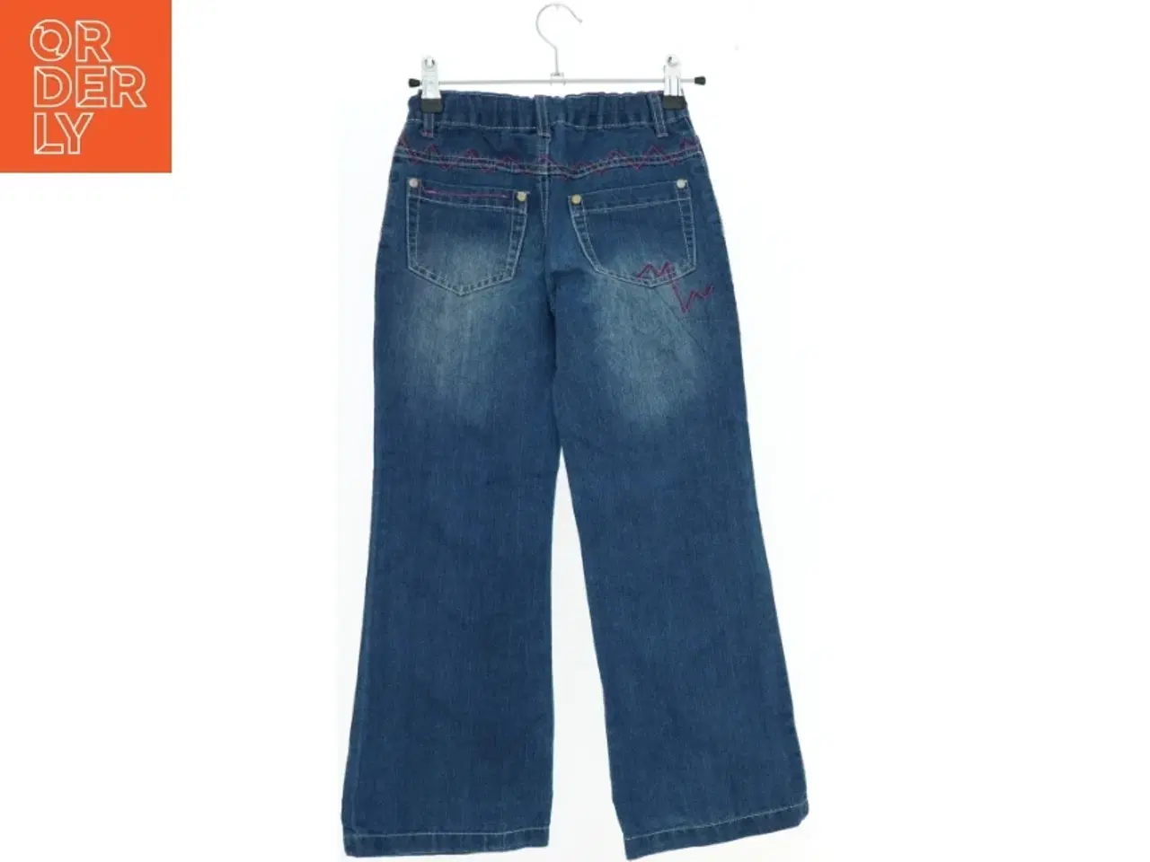 Billede 2 - Børnejeans med pink syninger fra Units (str. 128)