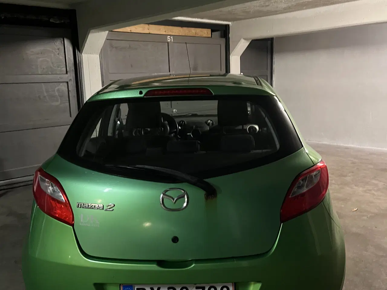 Billede 3 - Velkørende flot Mazda 2