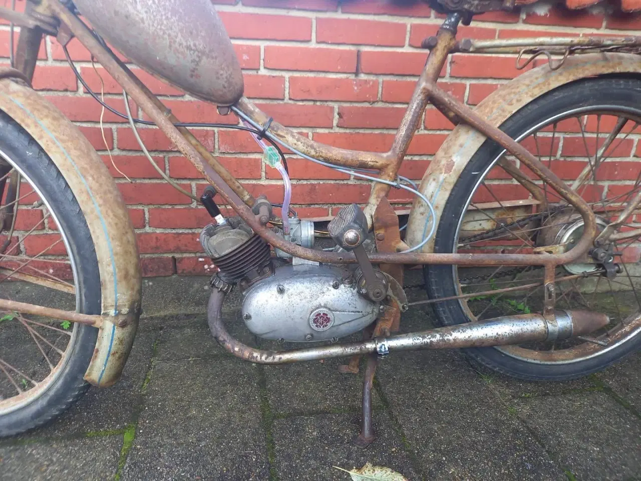Billede 4 - Taarnby knallert 