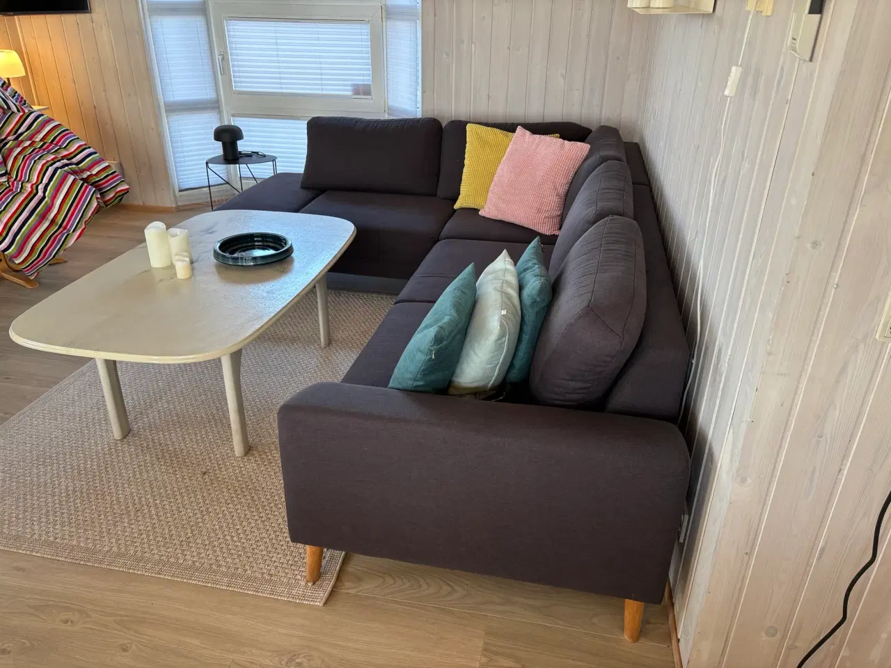 Billede 8 - Hjørnesofa med bord