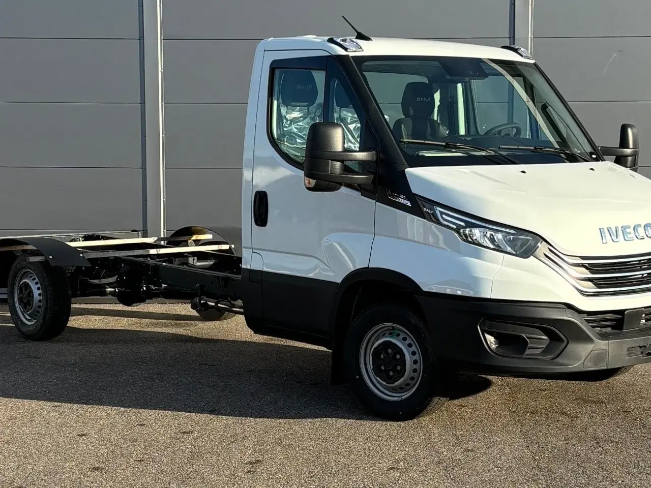 Billede 1 - Iveco Daily 3,0 35S18 4100mm Lad AG8