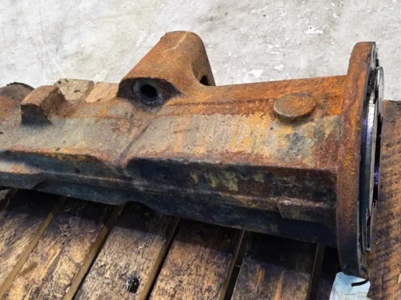 Billede 16 - New Holland LB115B Lår R. 85827756