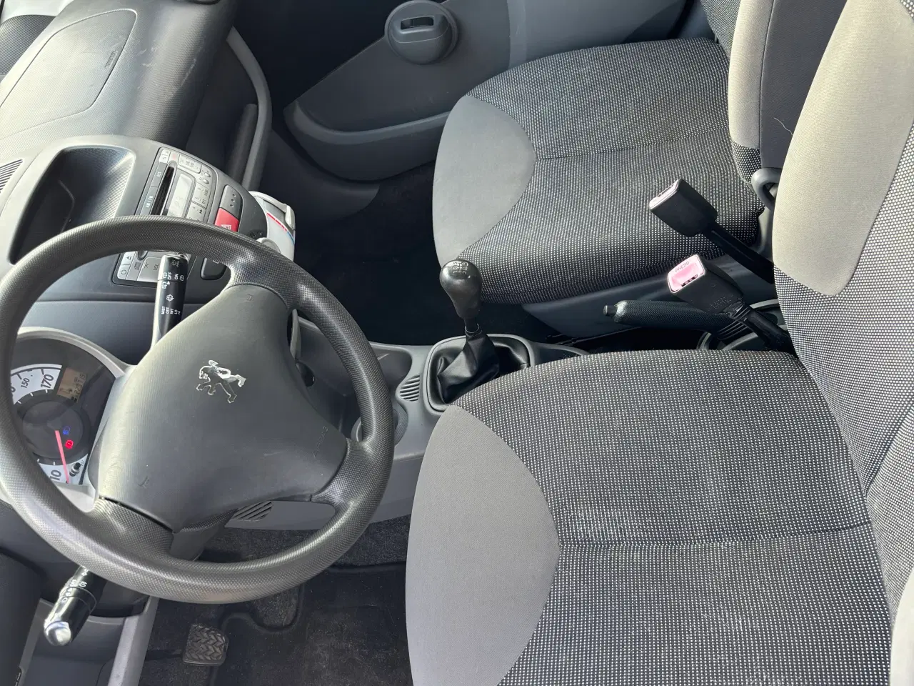 Billede 10 - Helt Nysynet.  229,000km