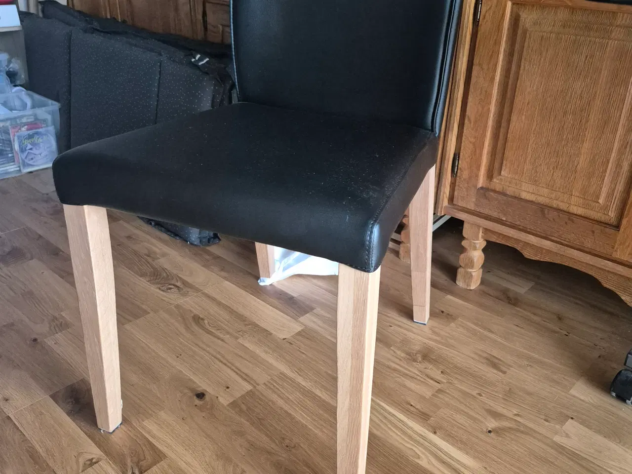 Billede 1 - Stole m kunstlæder og træben