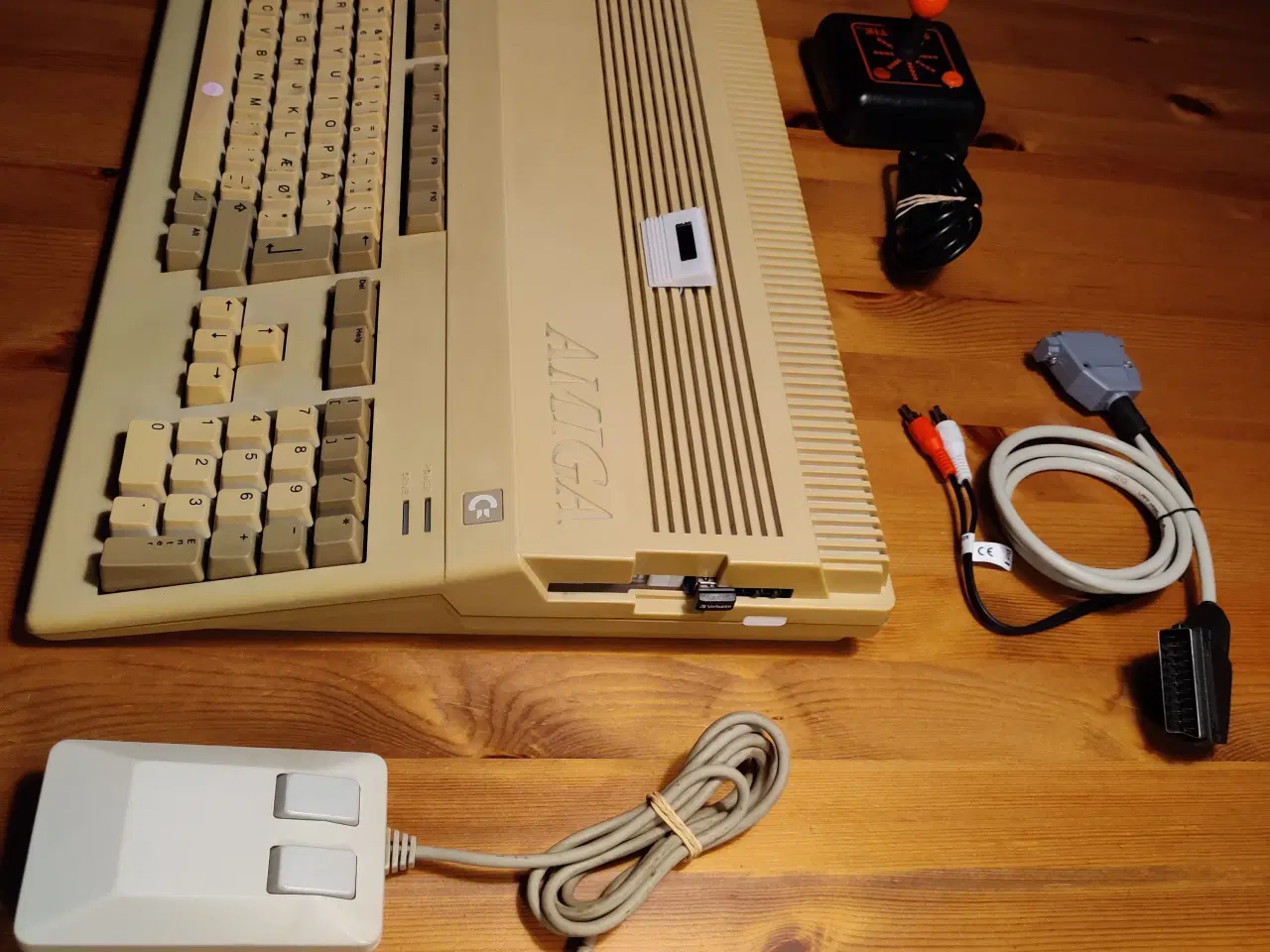 Billede 2 - Amiga 500 inkl. Gotek drev med spil