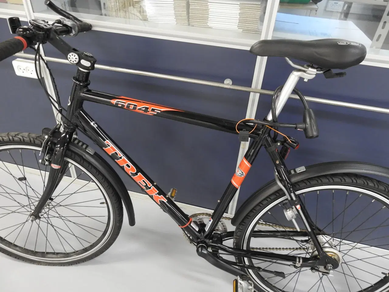 Billede 1 - Trek 6045, 7 gear, som ny kørt 48 km