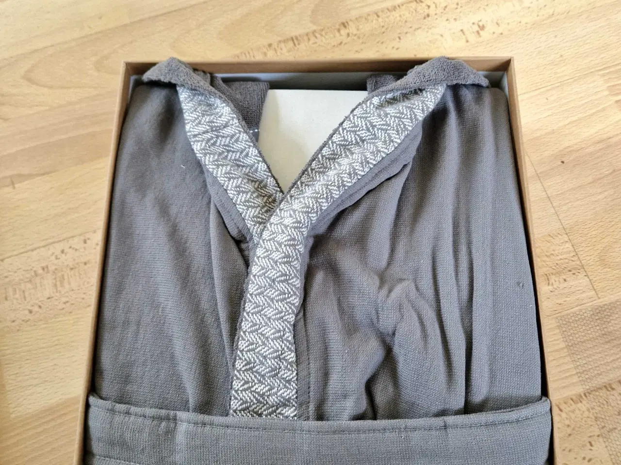 Billede 2 - Herre badekåbe I økologisk bomuld 