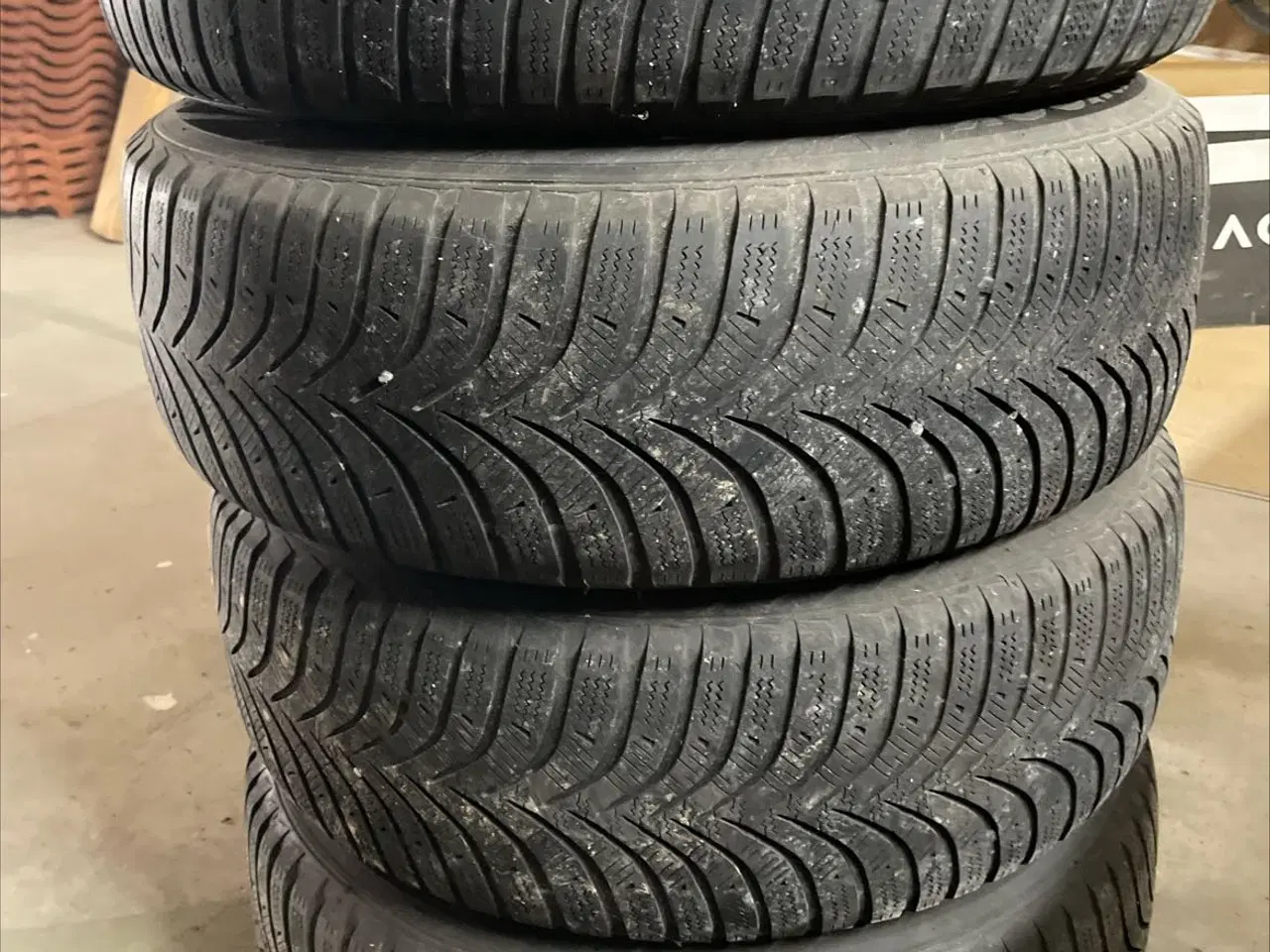 Billede 1 - Vinterdæk på stålfælge 195/65R15