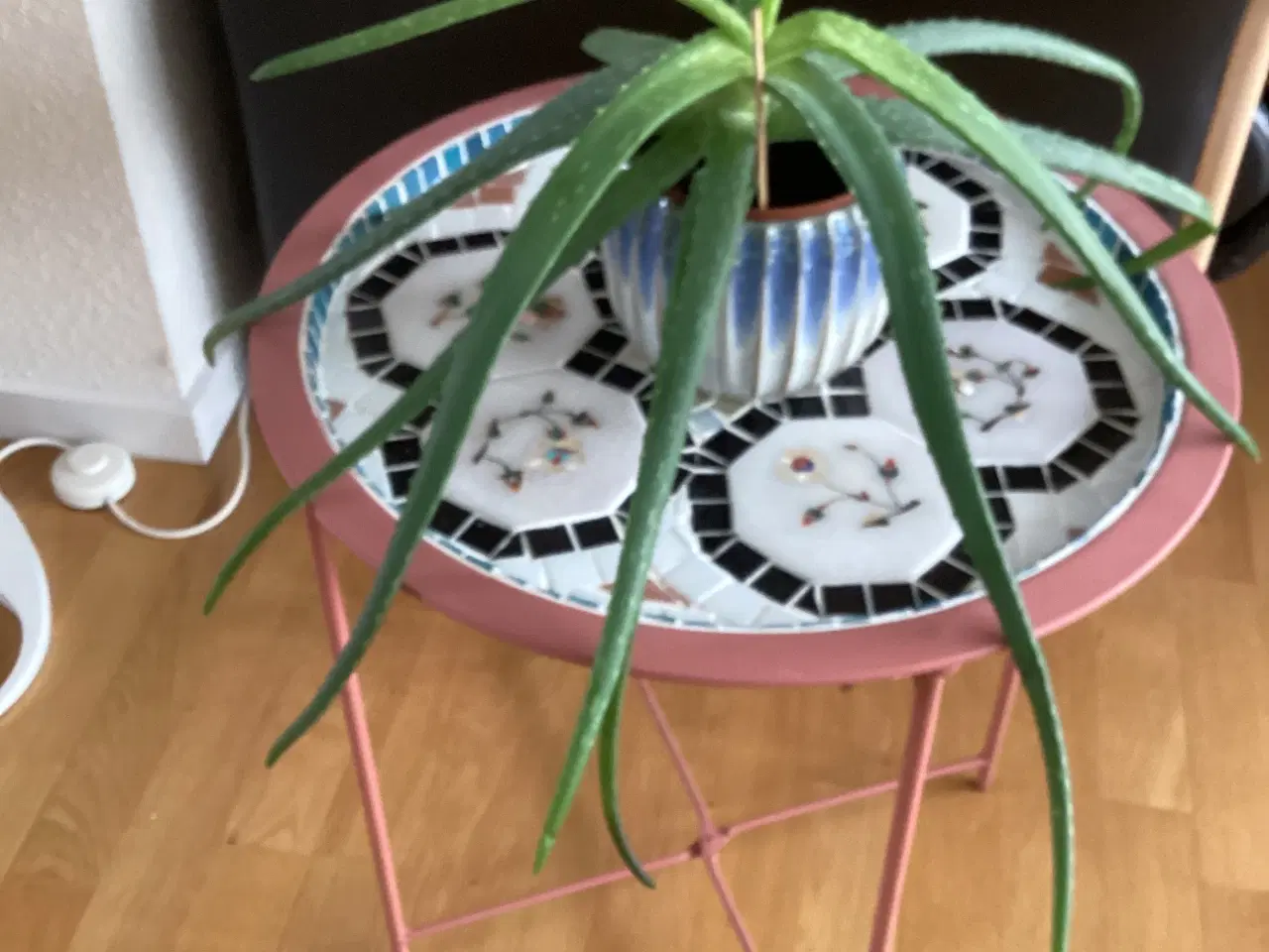 Billede 3 - Bakkebord.