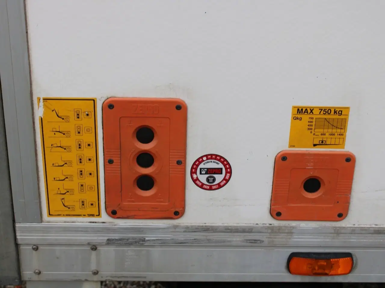 Billede 10 - Iveco Daily 2,3 35S14 Alukasse m/lift AG8