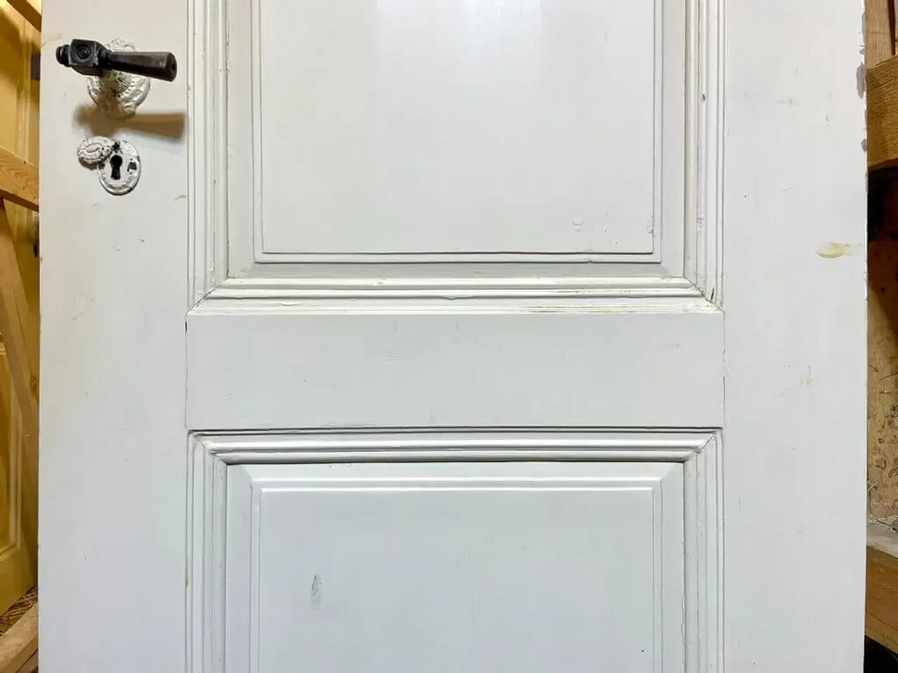 Billede 3 - Fin fyldningsdør m. smukke felter, u. karm