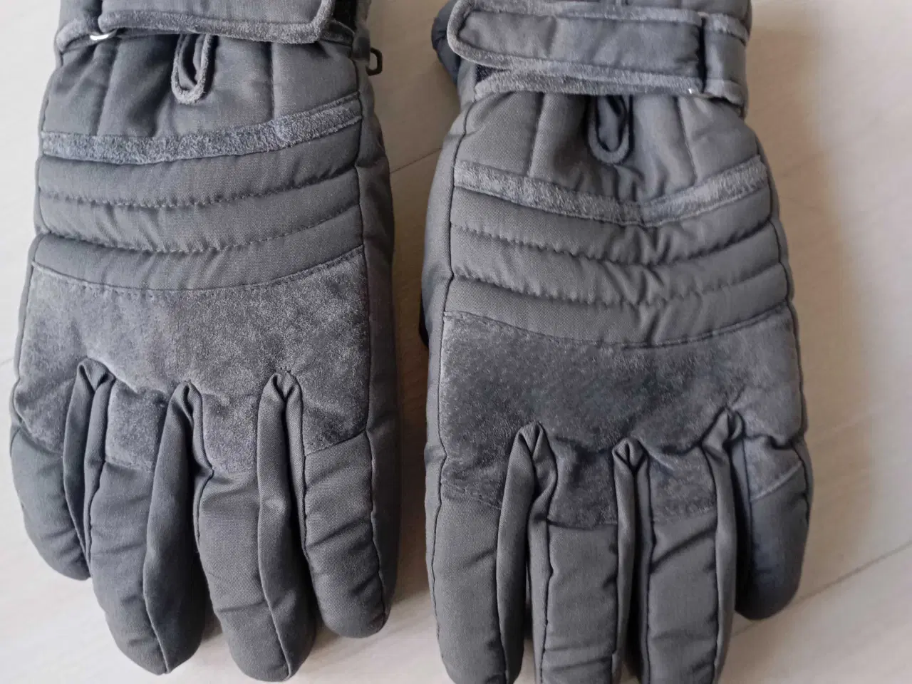 Billede 1 - Skihandsker ca str 9