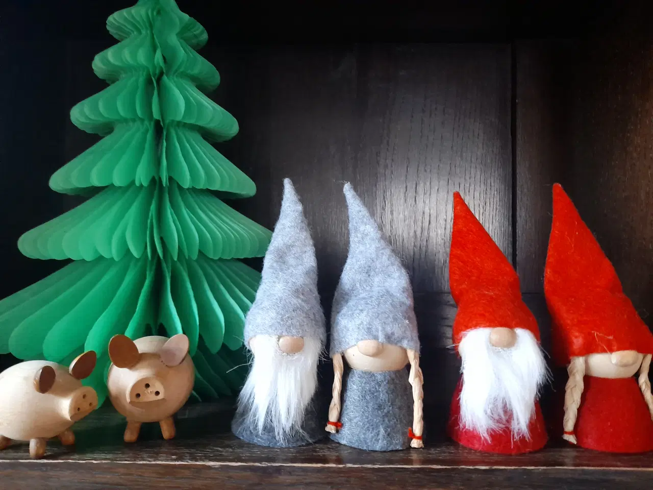 Billede 1 - Julepynt i træ.