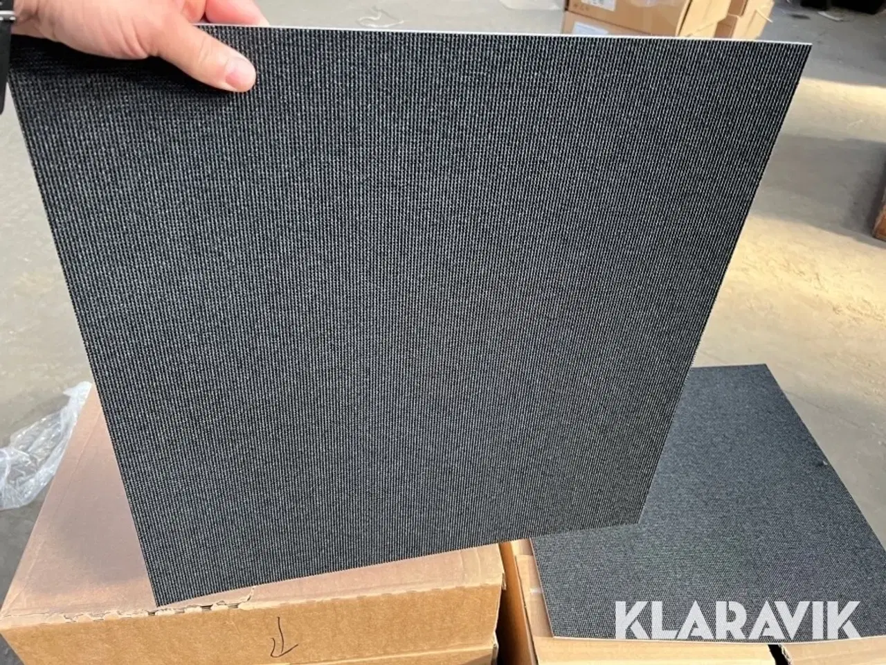 Billede 1 - Tæppefliser Ege Deep Black 33,9 kvadratmeter