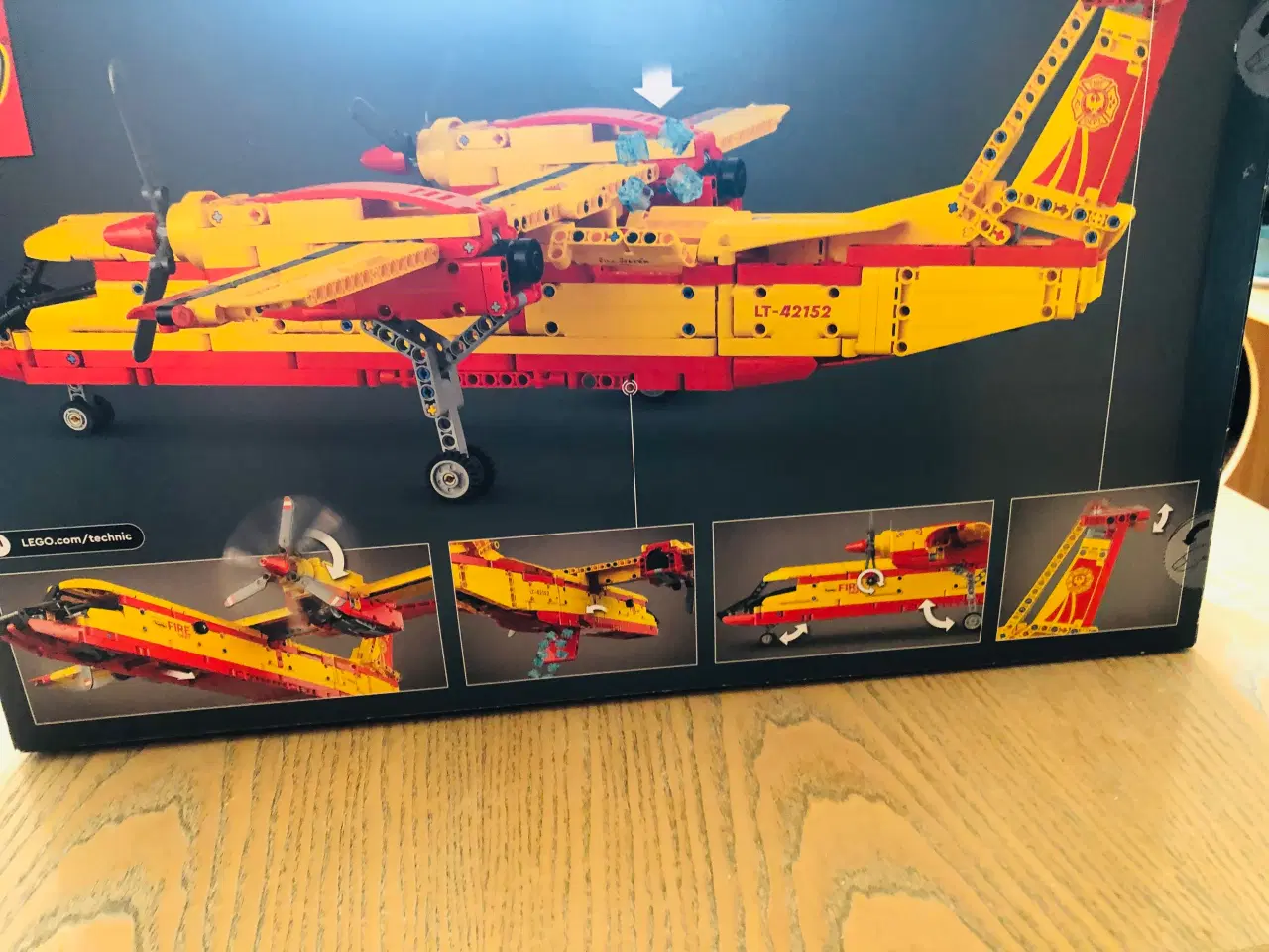Billede 4 - Lego Technic 42152 Ildslukningsfly