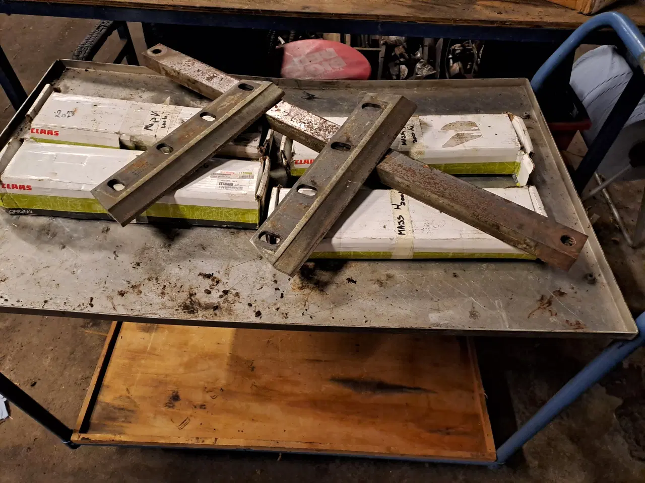 Billede 2 - Majsknive og Modskær til Claas 