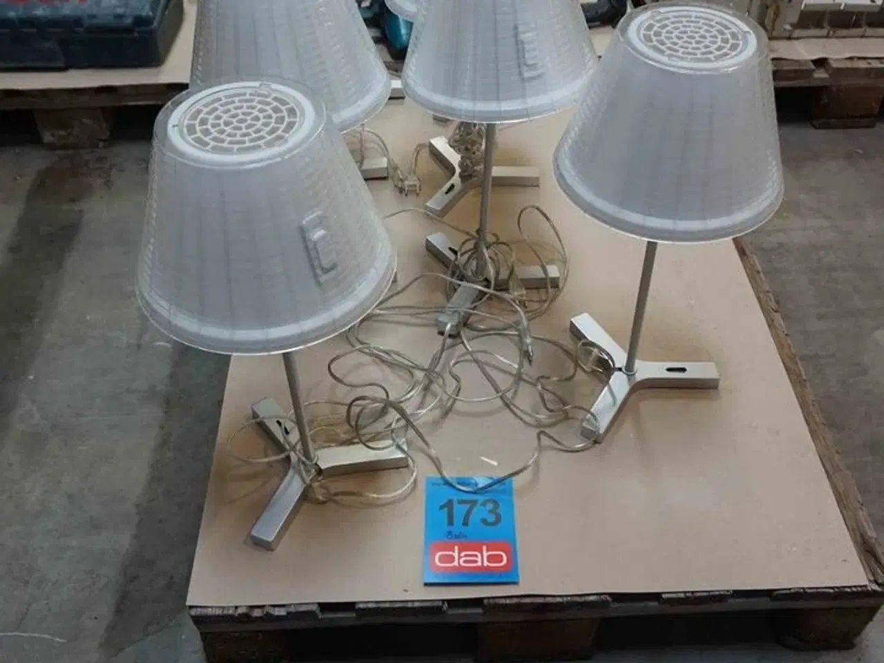 Billede 4 - 8 stk Marset Bordlamper Hvid/alustel (MOMSFRI)