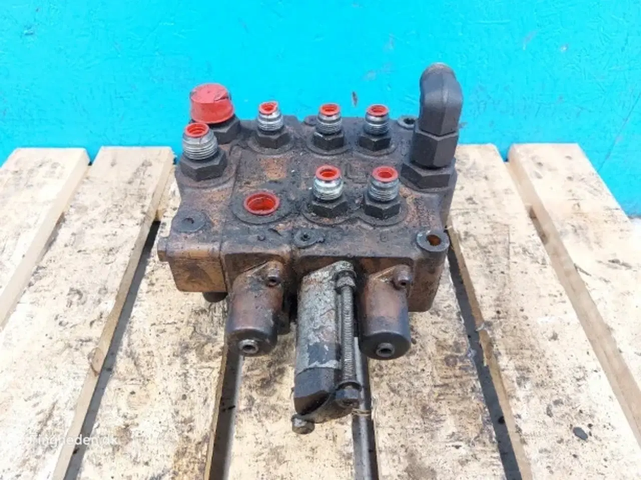 Billede 7 - Massey Ferguson 50HX Ventilblok 1470264M92