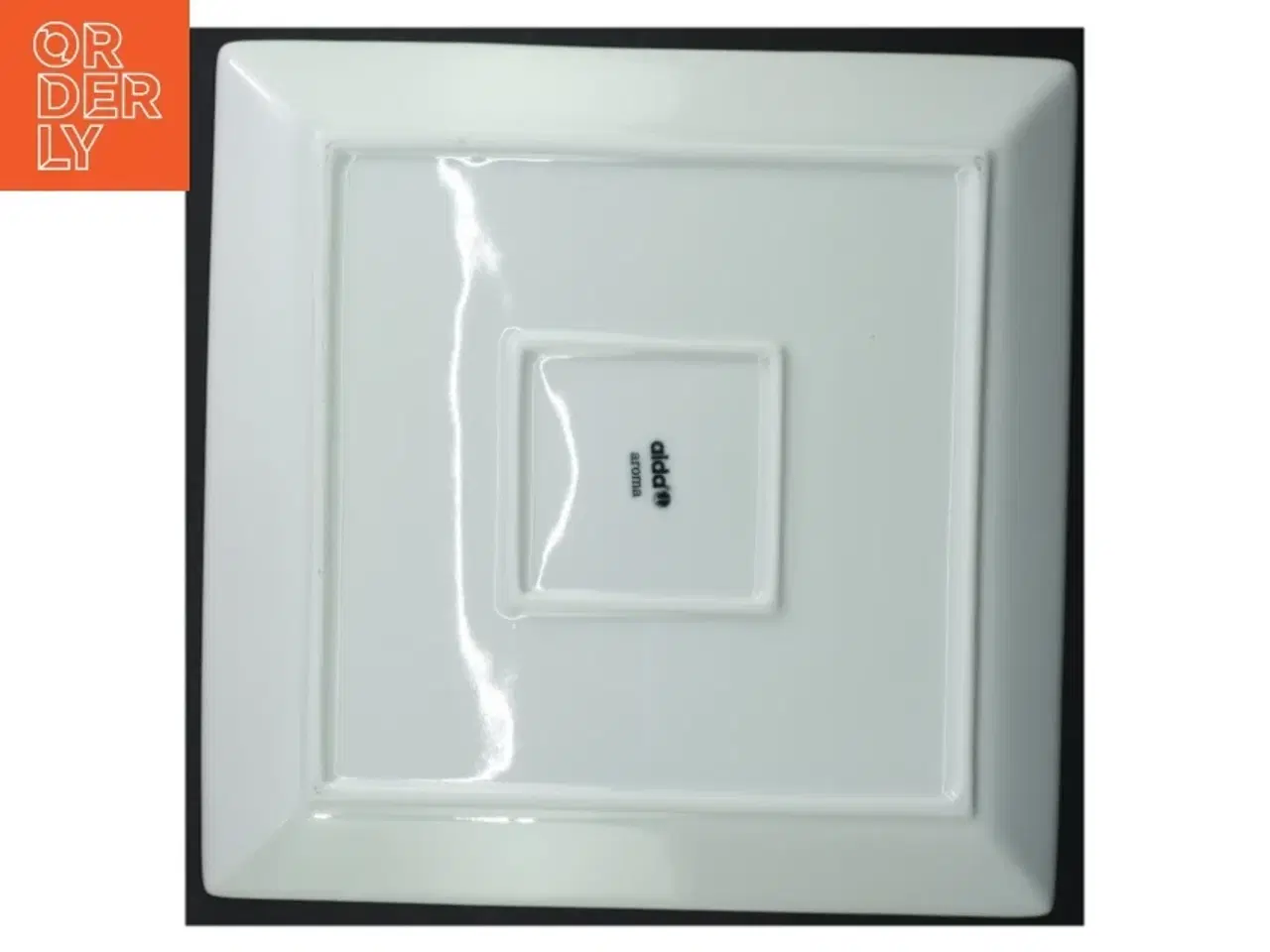 Billede 4 - Hvide firkantede tallerkner fra Aida 6 stk (str. 26,5 x 26,5 cm)