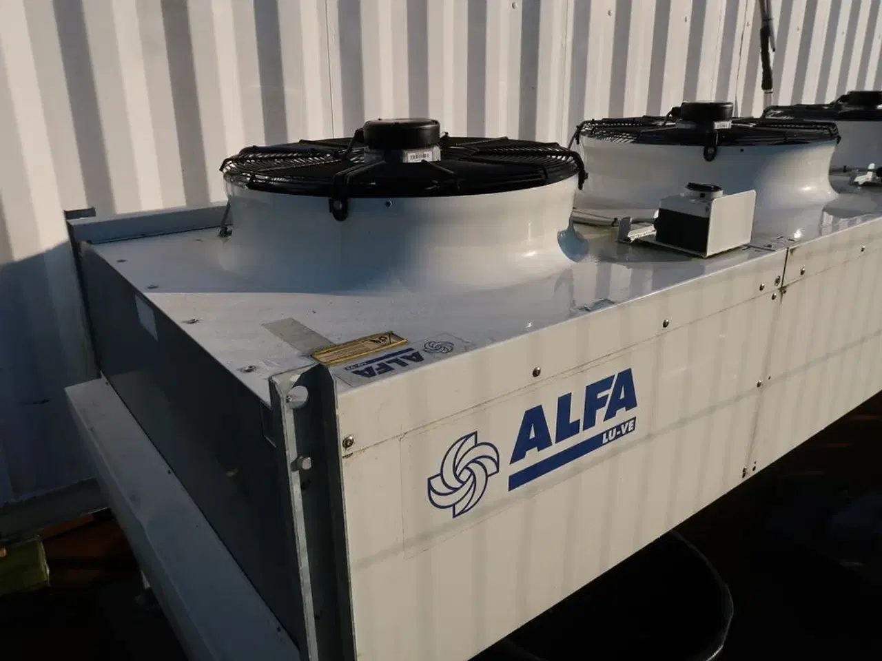 Billede 77 - 20 fods isolering container indrettet som testcenter af overskudsvarme (læs beskrivelse)