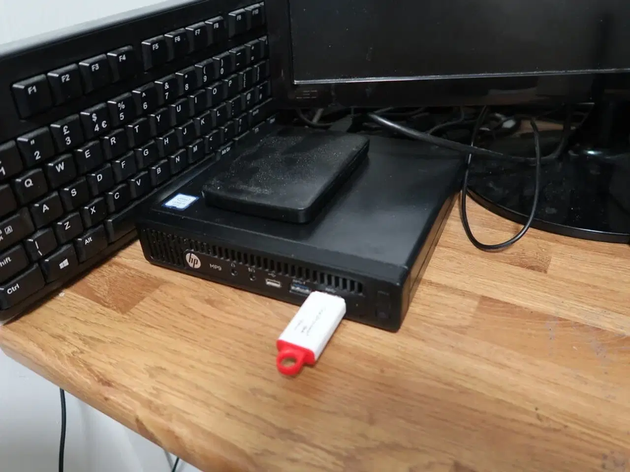Billede 2 - Computerskærme SAMSUNG m.fl. samt computer HP MP9 m.m.