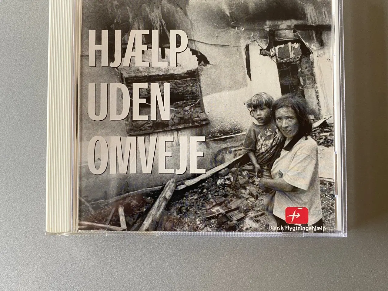 Billede 1 - CD: Hjælp Uden Omveje - Dansk Flygtningehjælps