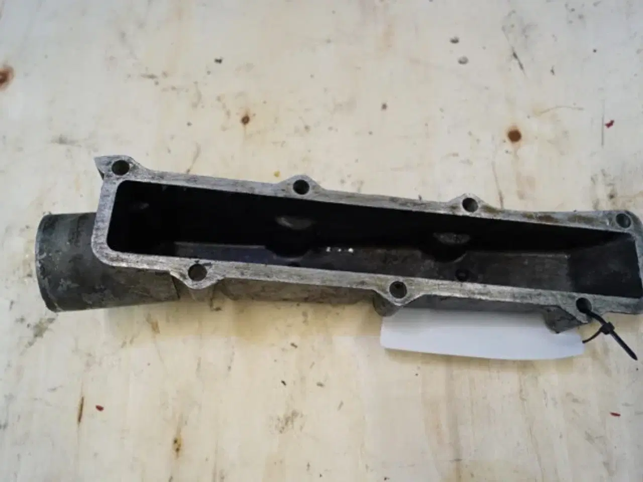 Billede 4 - Massey Ferguson 135 Indsugnings manifold 37188557