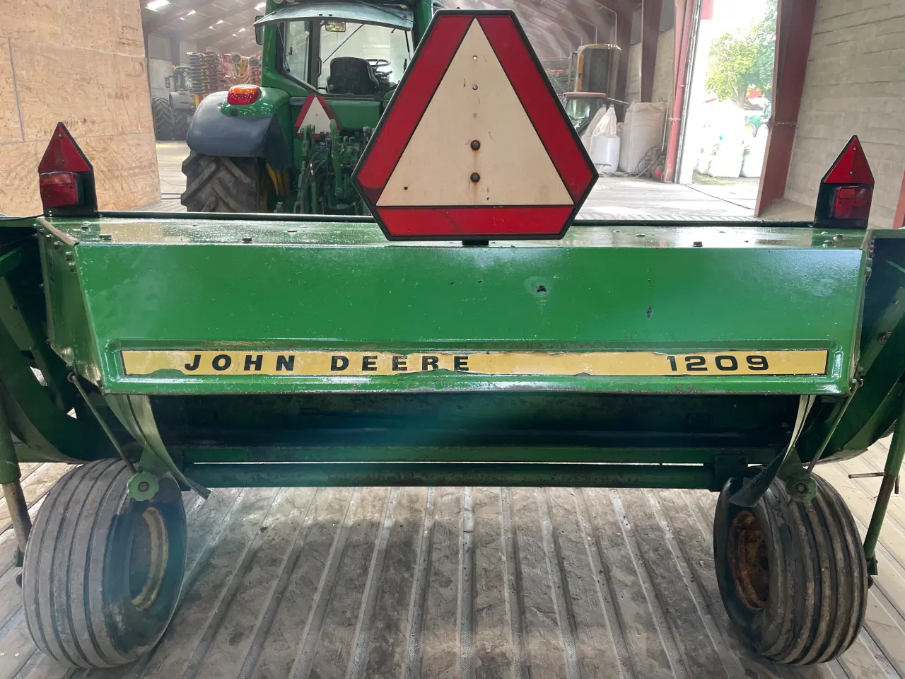 Billede 8 - Skårlægger John Deere 1209.                   