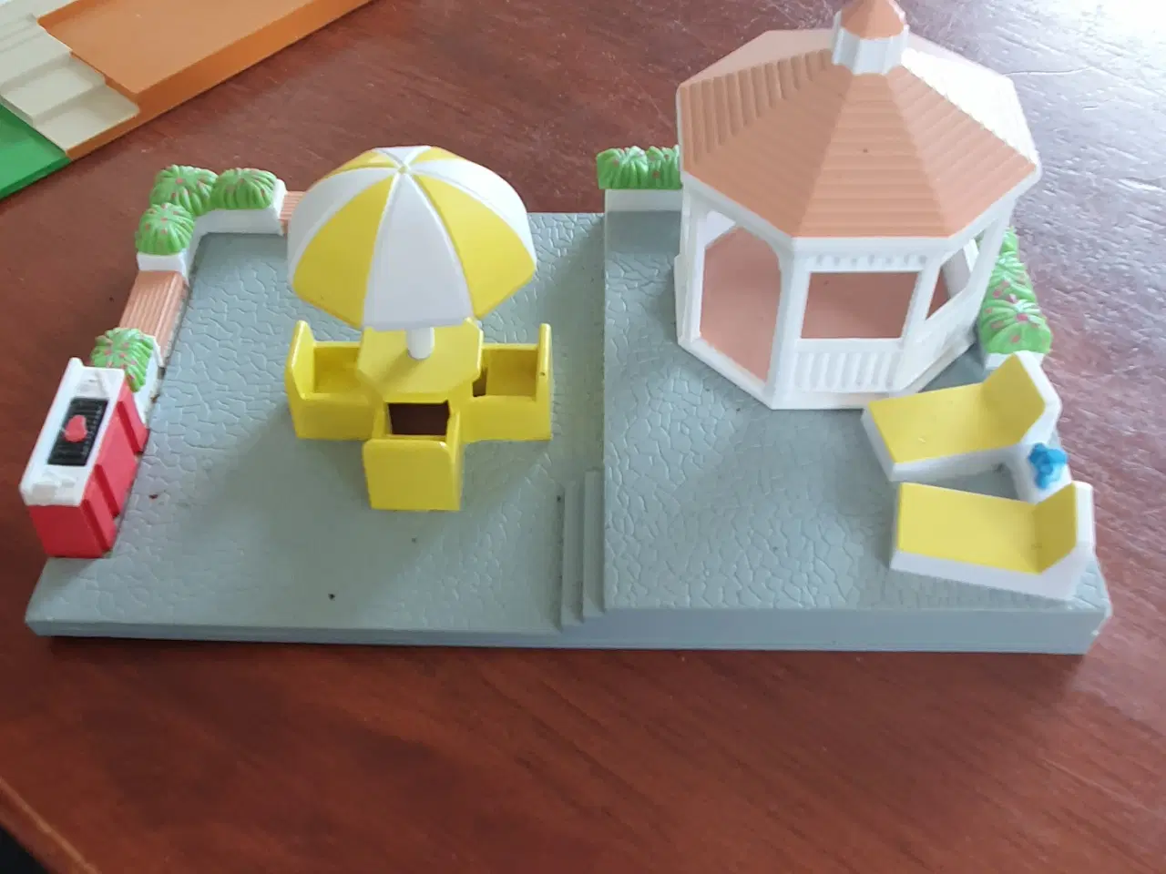 Billede 9 - Miniature  have / dukkehus 