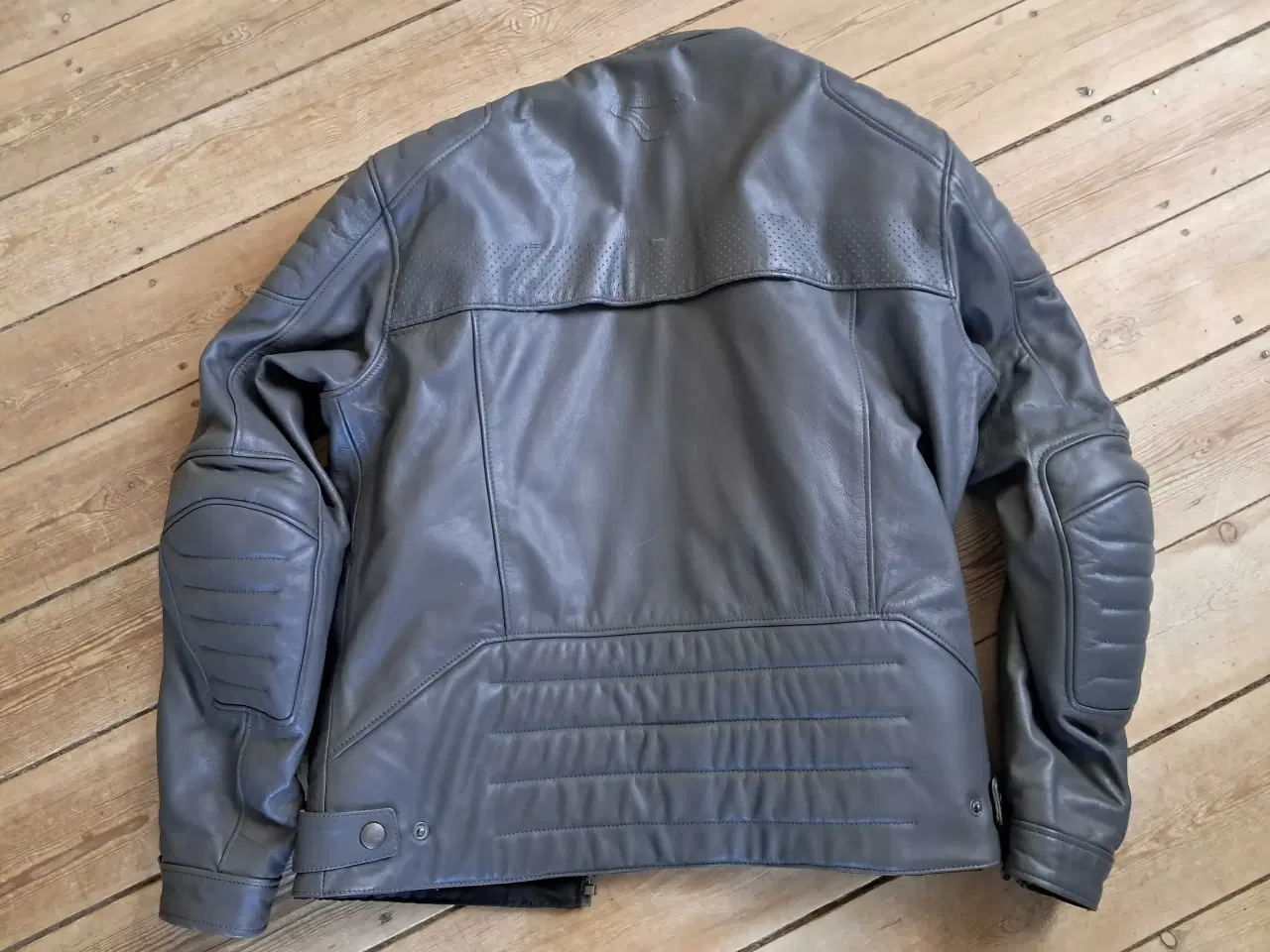 Billede 2 - Læderjakke XL