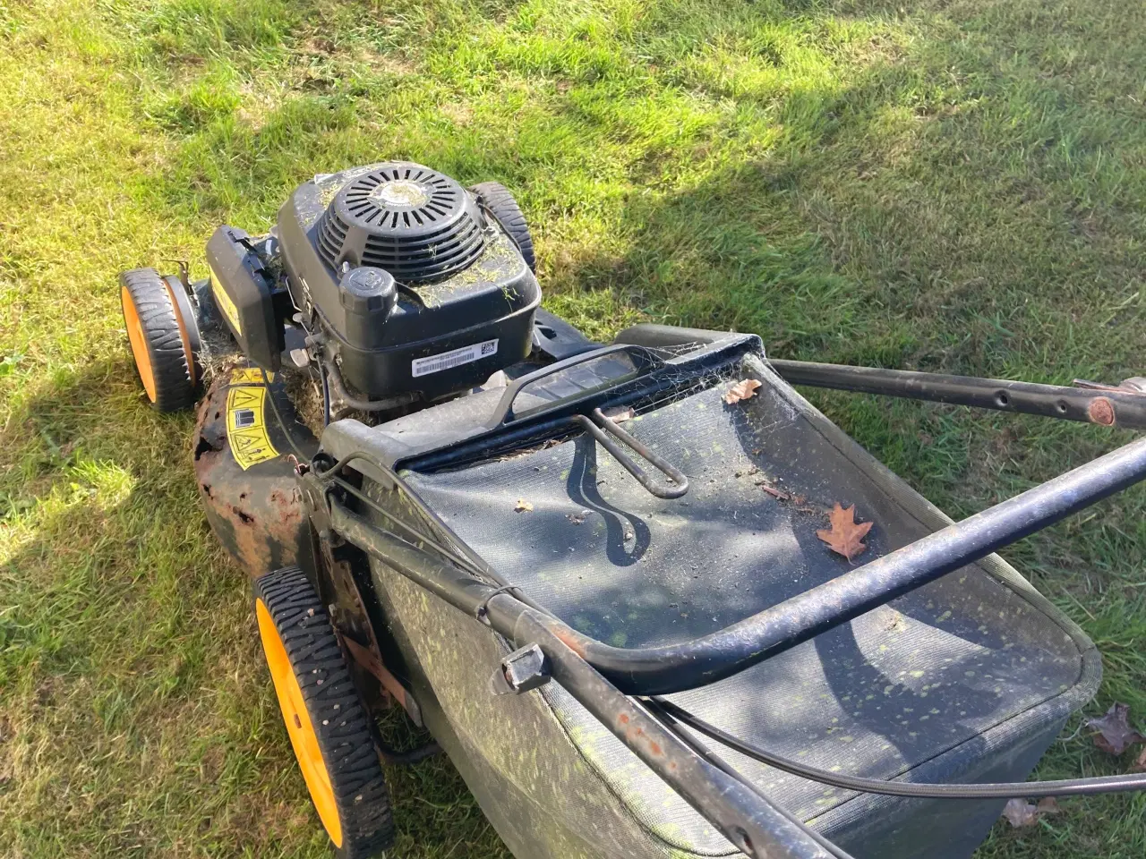 Billede 3 - Partner plæneklipper