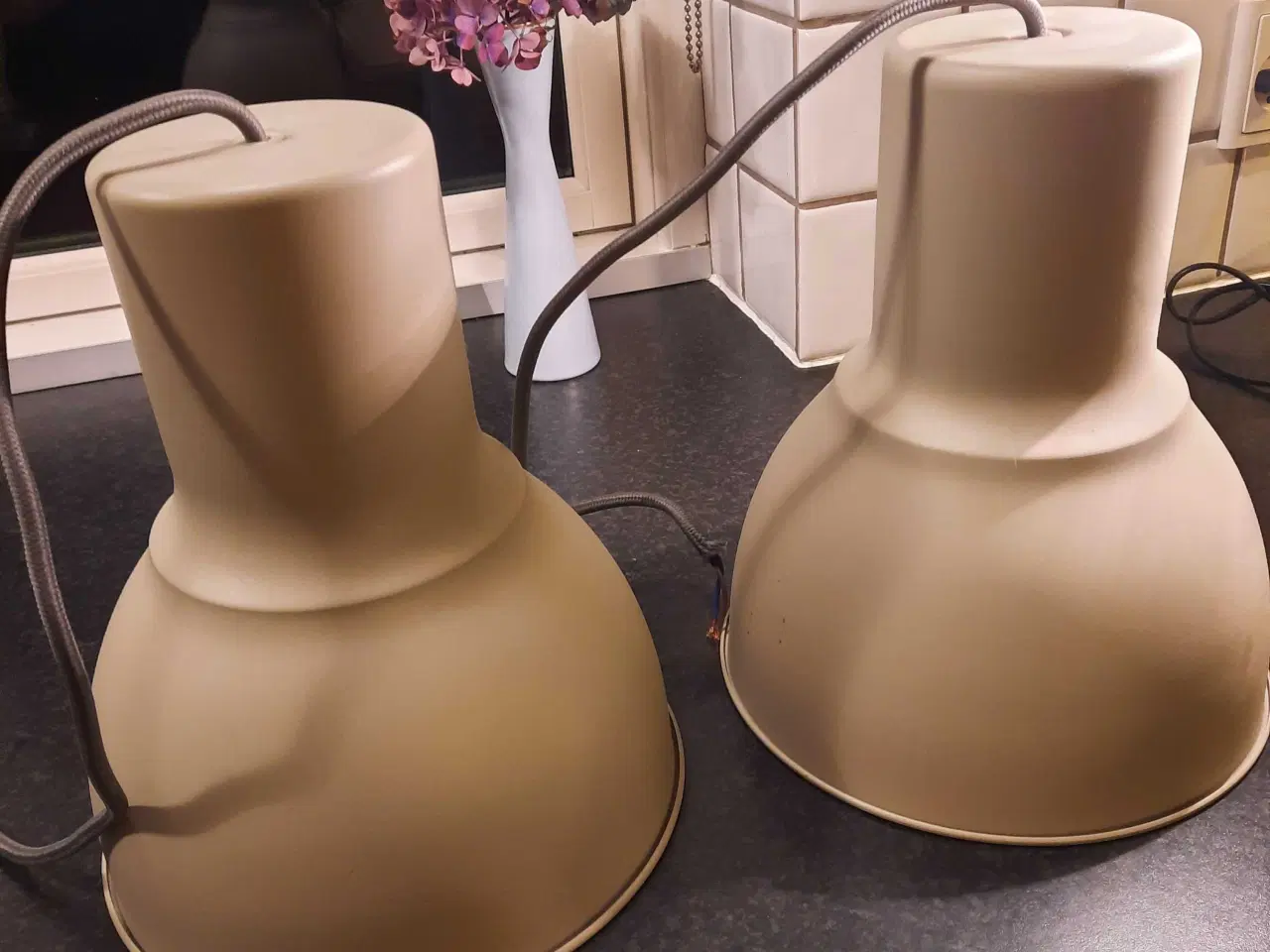 Billede 1 - 2 Hektar loftlamper samlet pris 100kr