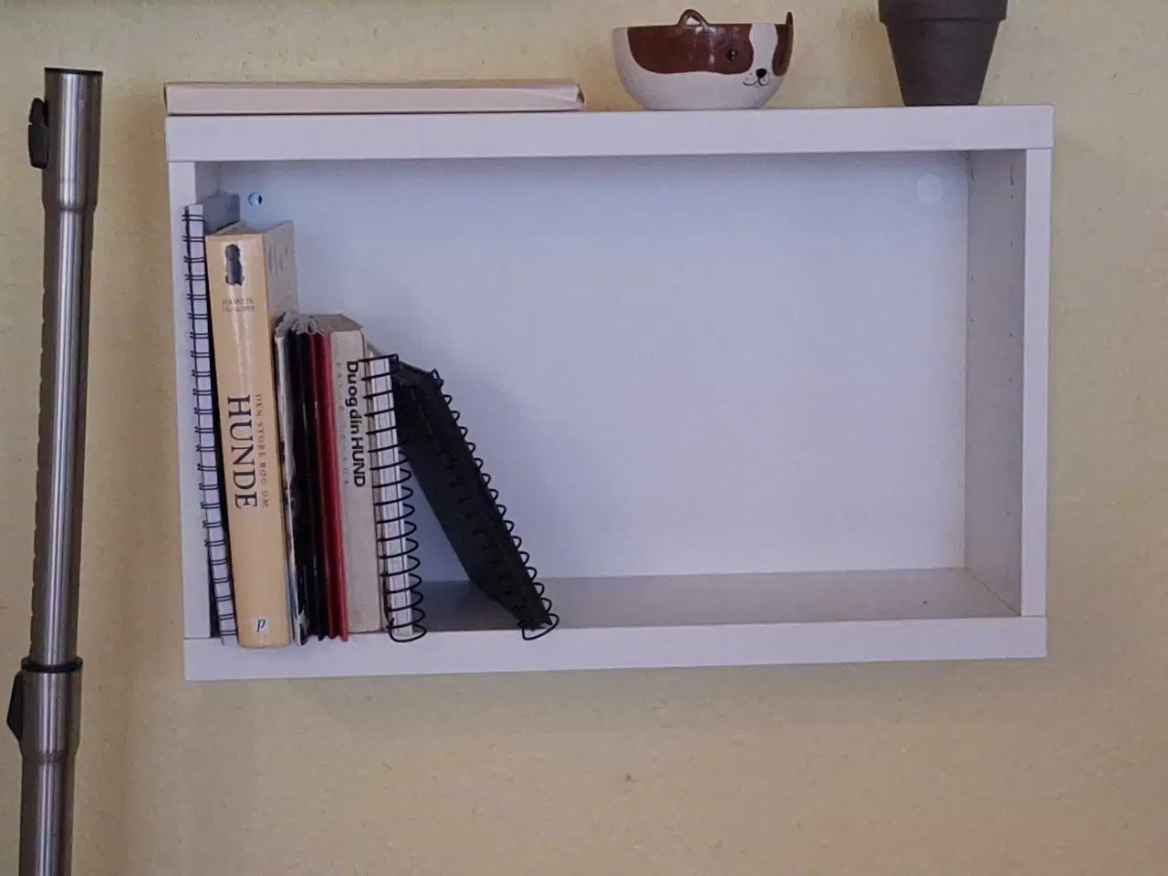 Billede 1 - Hylde tre