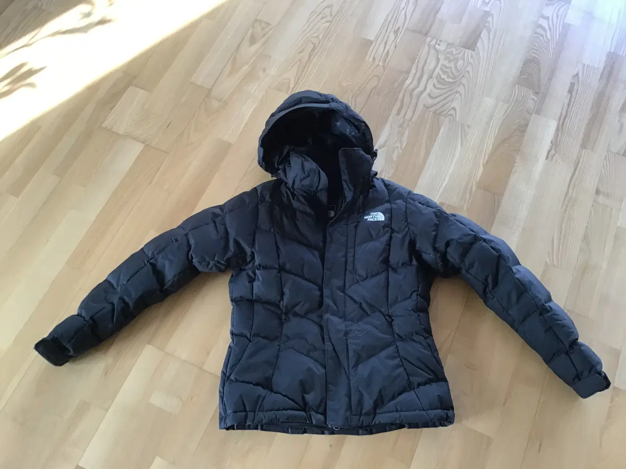 Billede 1 - Skijakke, The North Face, damemodel str. S