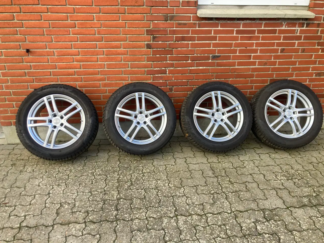 Billede 4 - Vinterdæk til wv Touareg