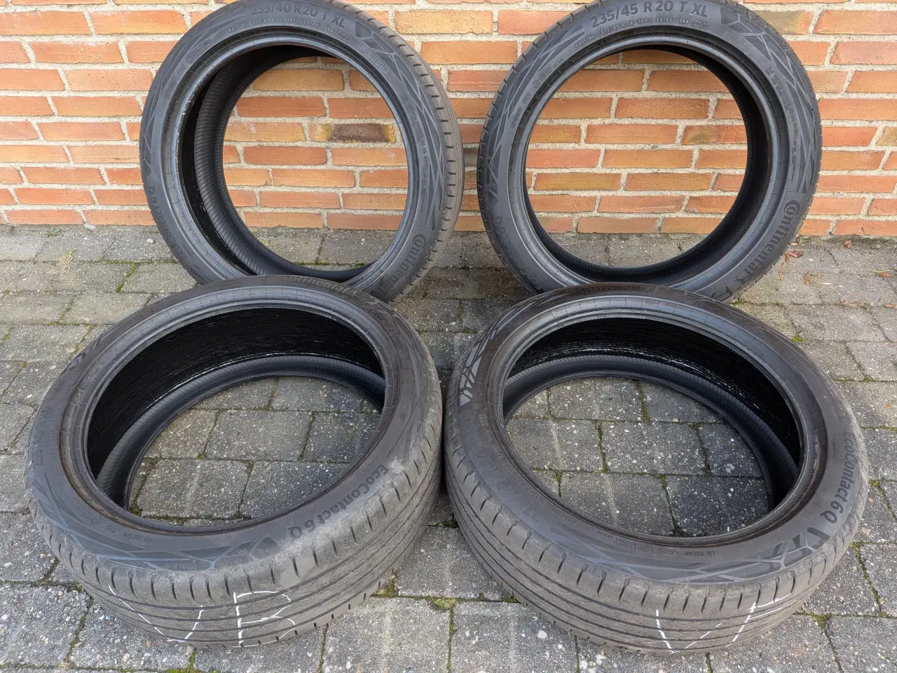 Billede 1 - 20" Continental Sommerdæk. Kørt kun 200 km