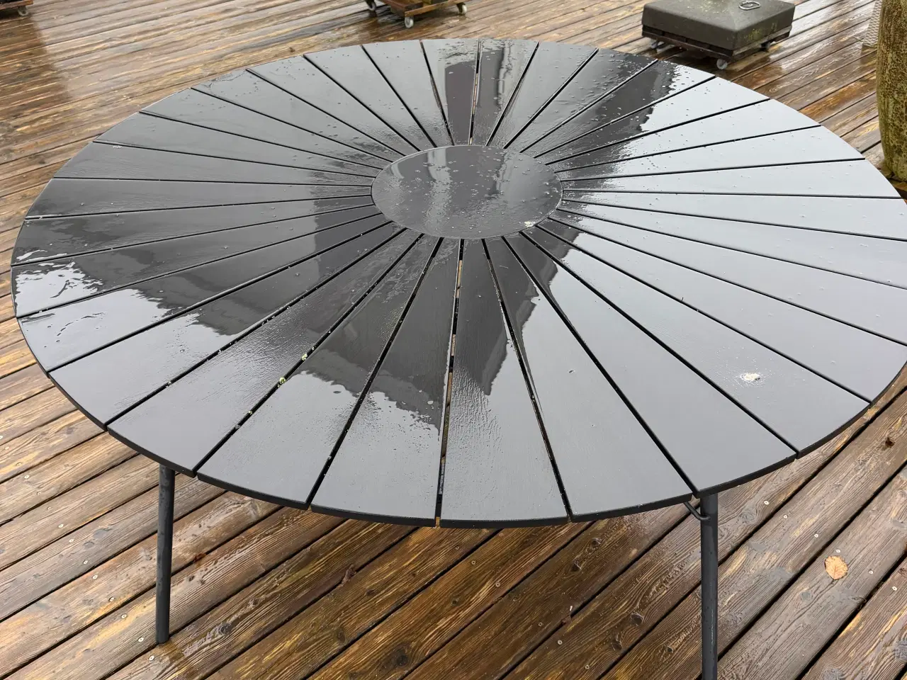 Billede 1 - Stort flot havebord - uden stole. 
